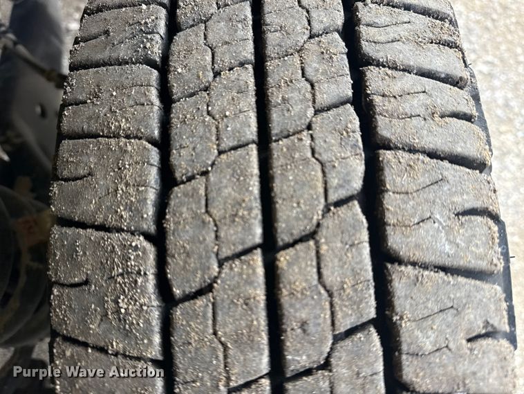 image for item NU9570 2022 Ford E450 Super Duty delivery truck