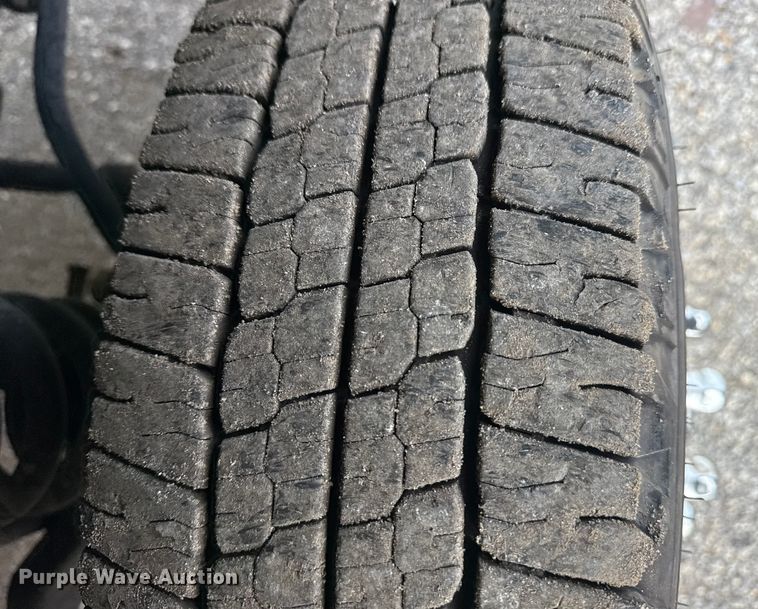 image for item NU9570 2022 Ford E450 Super Duty delivery truck