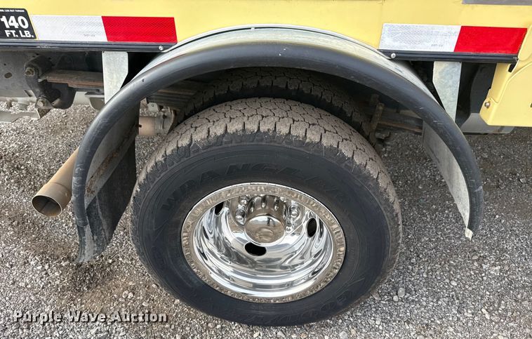 image for item NU9570 2022 Ford E450 Super Duty delivery truck