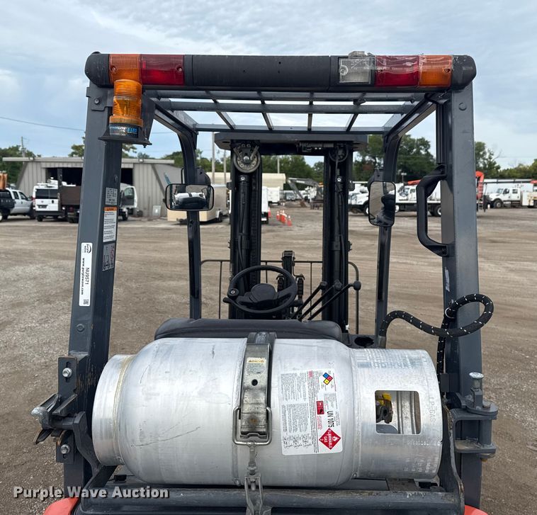 image for item NU9571 Toyota 8FGU25 forklift