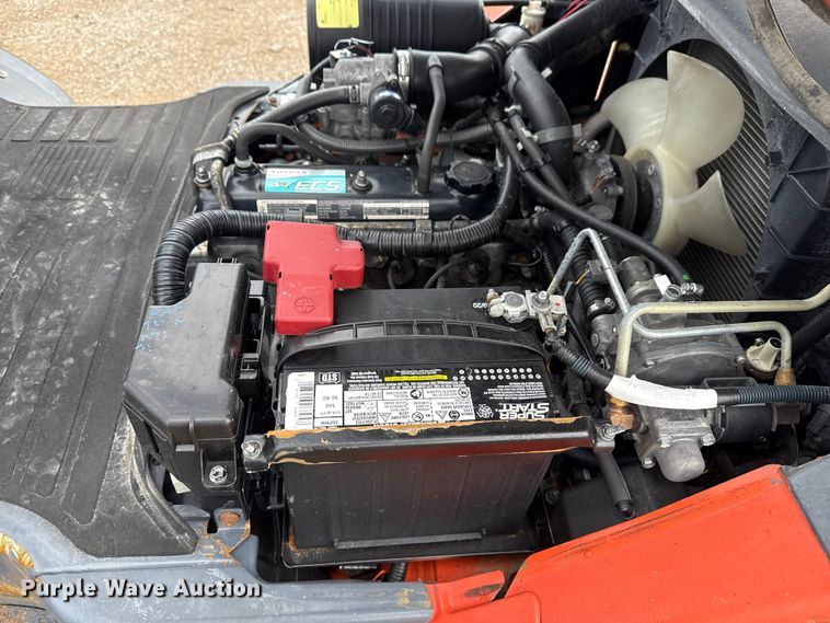 image for item NU9571 Toyota 8FGU25 forklift