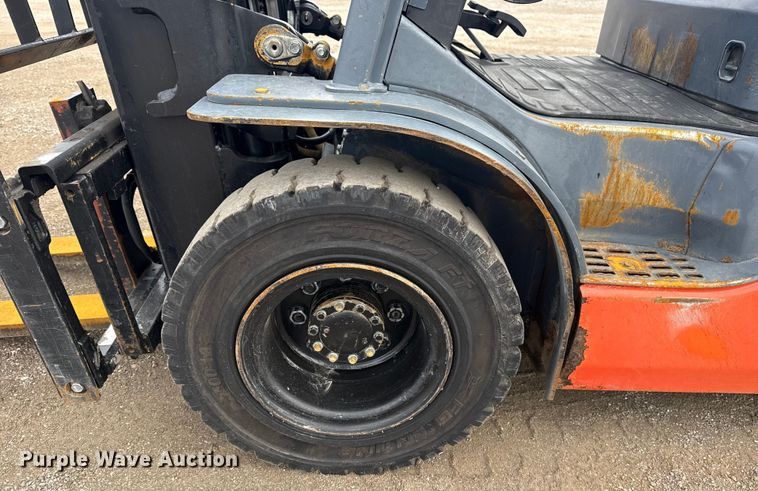 image for item NU9571 Toyota 8FGU25 forklift