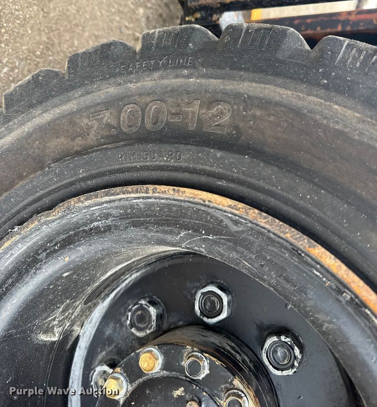 image for item NU9571 Toyota 8FGU25 forklift