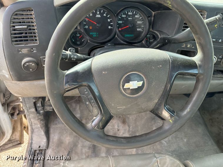 image for item OB9453 2012 Chevrolet Silverado 1500 pickup truck