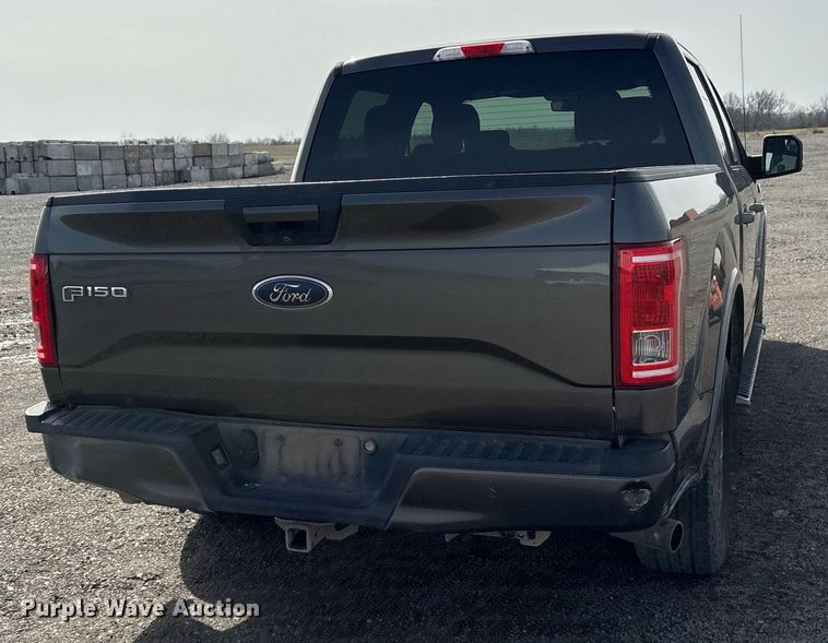 image for item OB9454 2015 Ford F150 SuperCrew pickup truck