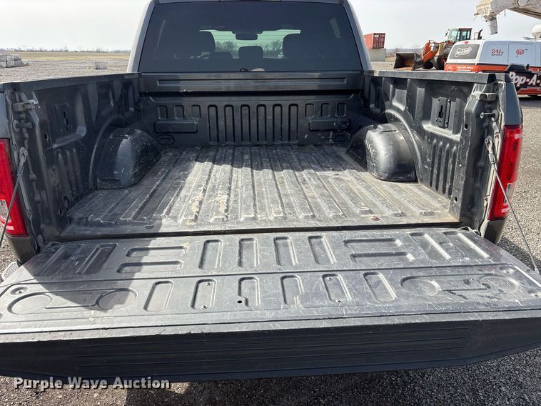 image for item OB9454 2015 Ford F150 SuperCrew pickup truck