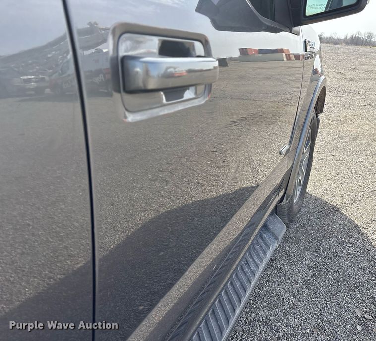 image for item OB9454 2015 Ford F150 SuperCrew pickup truck