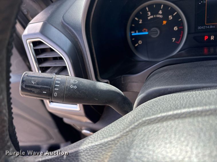 image for item OB9454 2015 Ford F150 SuperCrew pickup truck