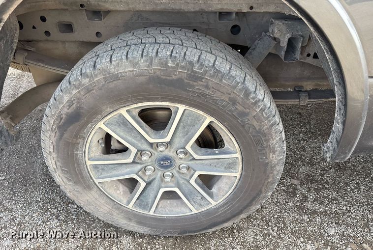 image for item OB9454 2015 Ford F150 SuperCrew pickup truck