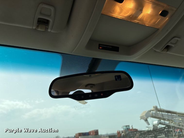 image for item OB9457 2007 GMC Sierra 1500 Crew Cab pickup truck