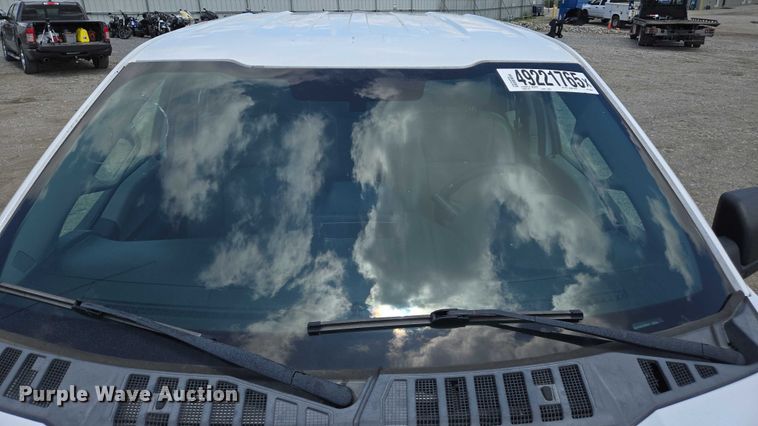 image for item YA0374 2016 Ford F150 XL SuperCab pickup truck