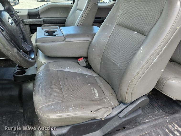 image for item YA0374 2016 Ford F150 XL SuperCab pickup truck