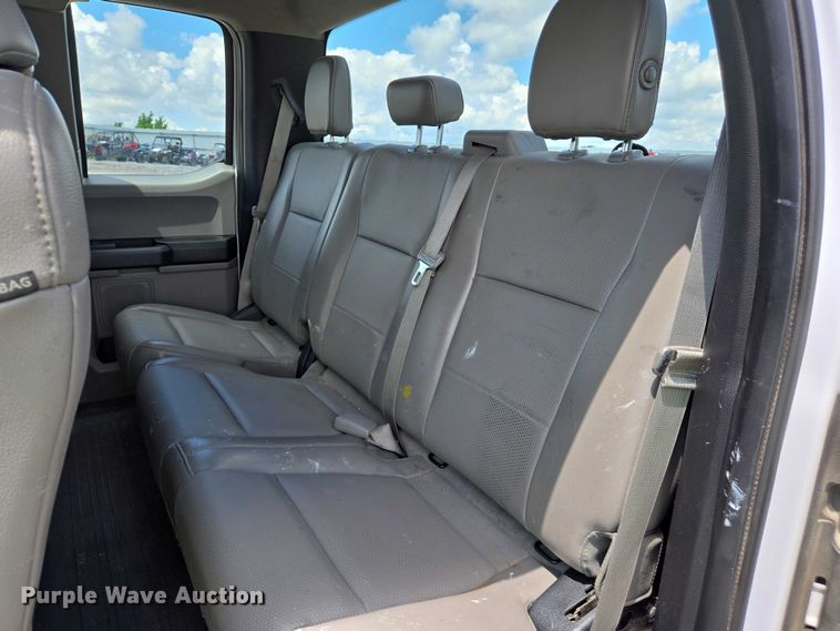 image for item YA0374 2016 Ford F150 XL SuperCab pickup truck