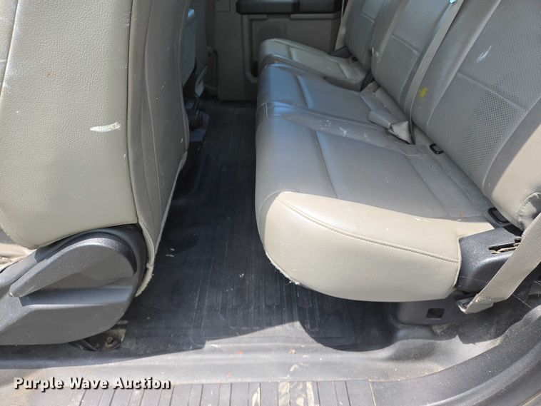 image for item YA0374 2016 Ford F150 XL SuperCab pickup truck