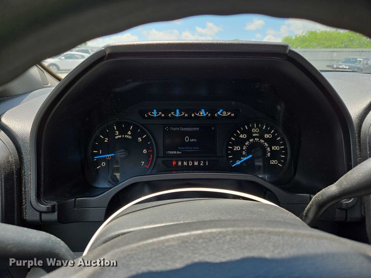 image for item YA0374 2016 Ford F150 XL SuperCab pickup truck