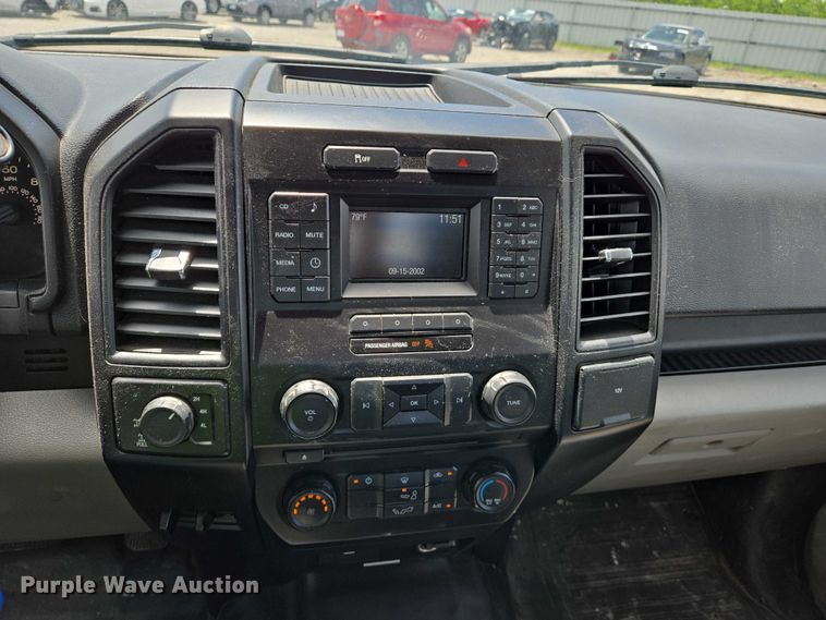 image for item YA0374 2016 Ford F150 XL SuperCab pickup truck