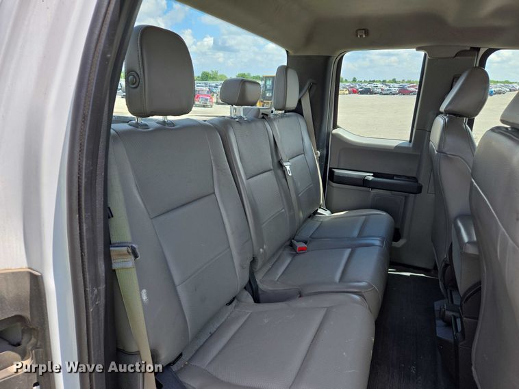 image for item YA0374 2016 Ford F150 XL SuperCab pickup truck