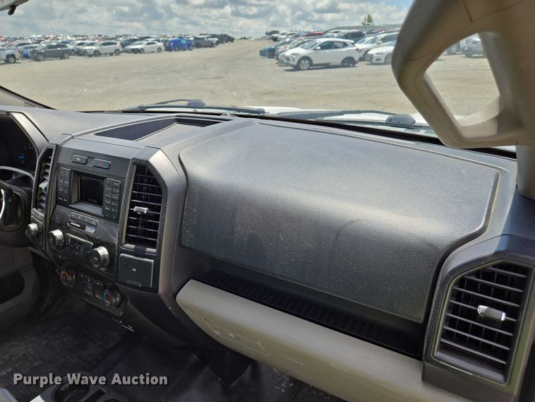 image for item YA0374 2016 Ford F150 XL SuperCab pickup truck