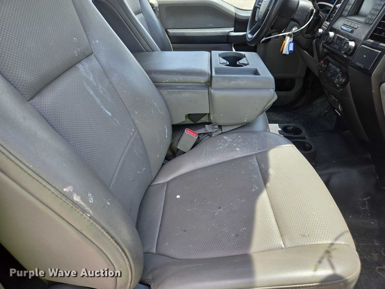 image for item YA0374 2016 Ford F150 XL SuperCab pickup truck