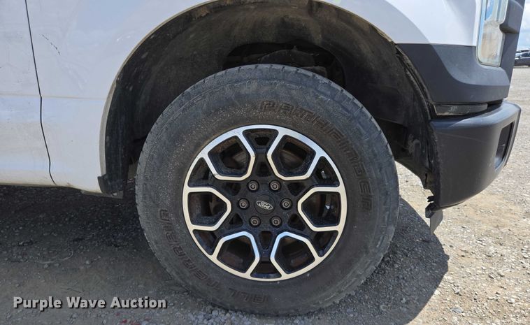 image for item YA0374 2016 Ford F150 XL SuperCab pickup truck