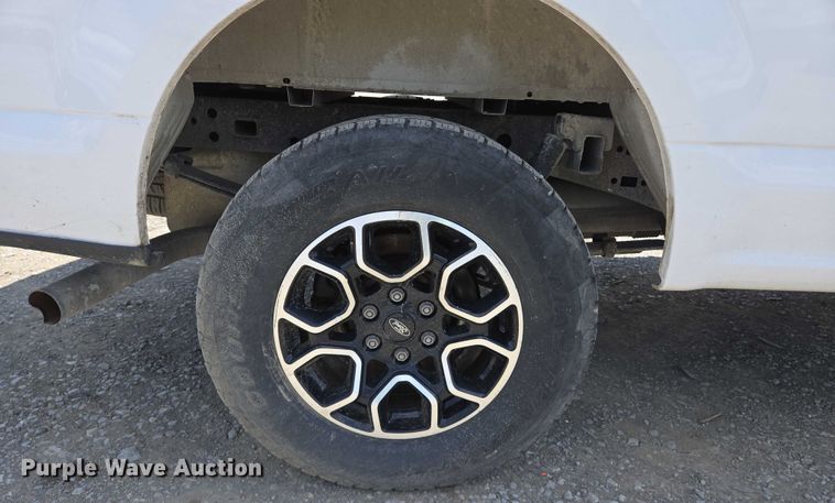 image for item YA0374 2016 Ford F150 XL SuperCab pickup truck