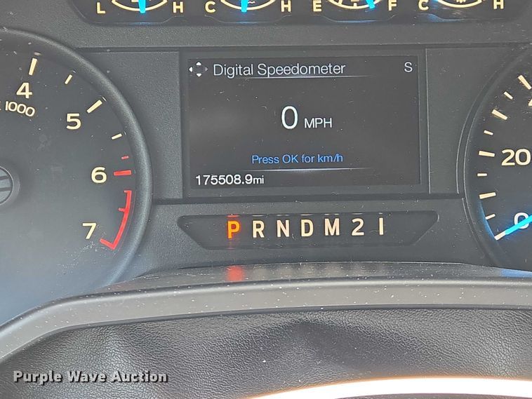 image for item YA0374 2016 Ford F150 XL SuperCab pickup truck