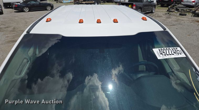 image for item YA0375 2017 Ford F250 Super Duty Crew Cab pickup truck