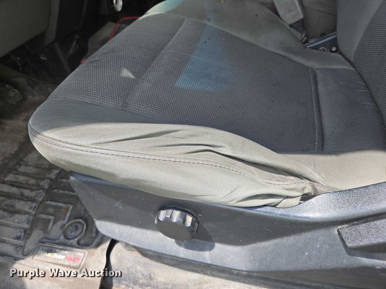 image for item YA0375 2017 Ford F250 Super Duty Crew Cab pickup truck