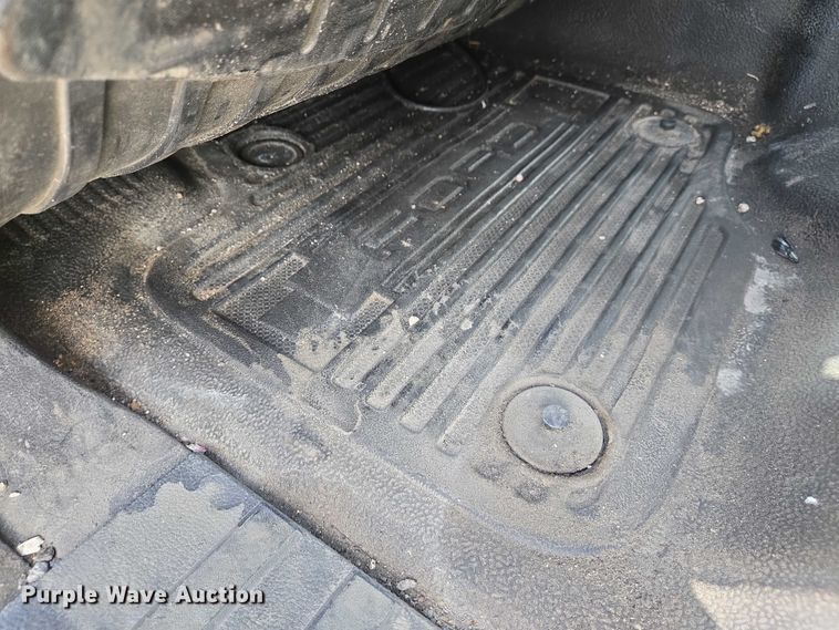 image for item YA0375 2017 Ford F250 Super Duty Crew Cab pickup truck