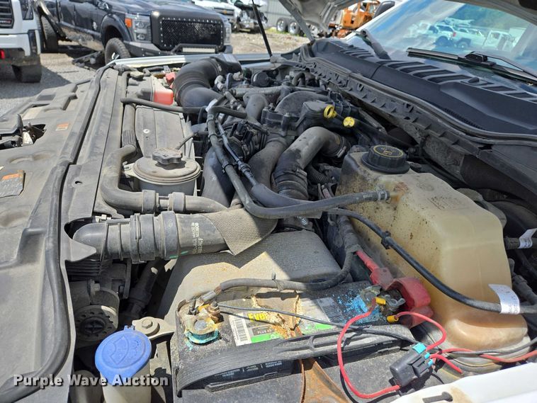 image for item YA0375 2017 Ford F250 Super Duty Crew Cab pickup truck