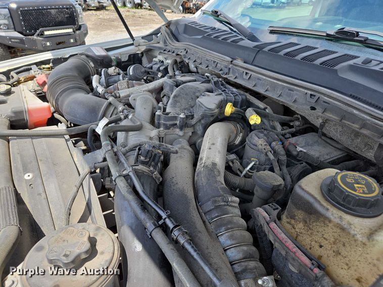 image for item YA0375 2017 Ford F250 Super Duty Crew Cab pickup truck