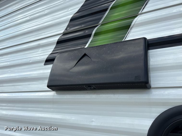 image for item YA0762 2025 Starcraft Autumn Ridge 188 BHS camper