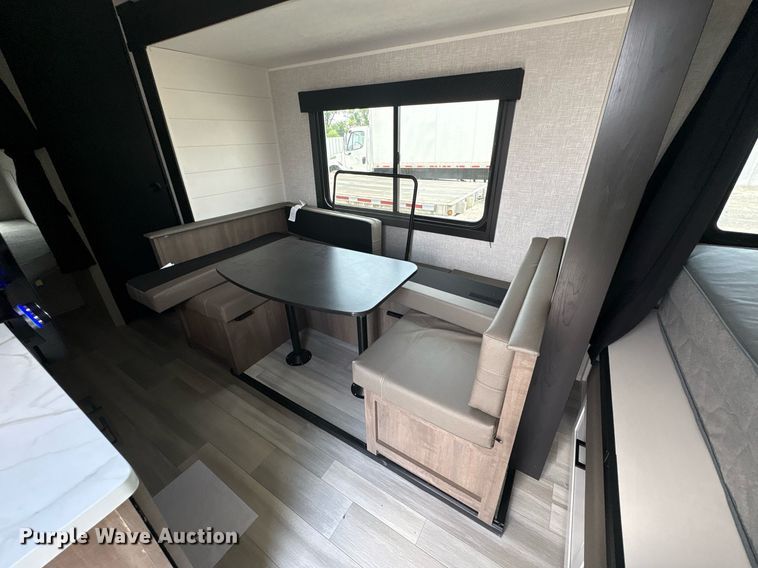 image for item YA0762 2025 Starcraft Autumn Ridge 188 BHS camper