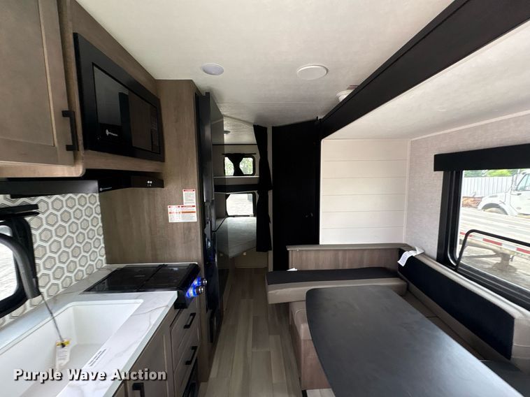 image for item YA0762 2025 Starcraft Autumn Ridge 188 BHS camper