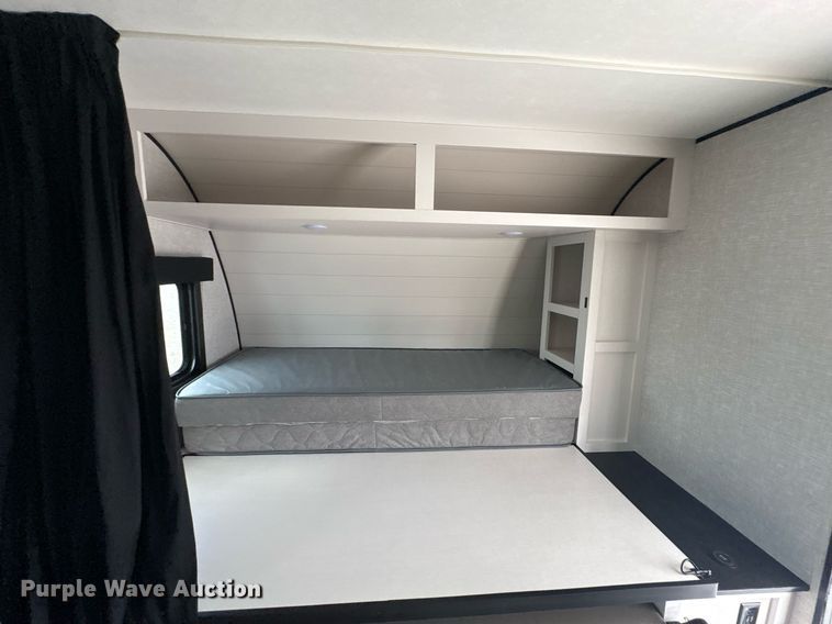 image for item YA0762 2025 Starcraft Autumn Ridge 188 BHS camper