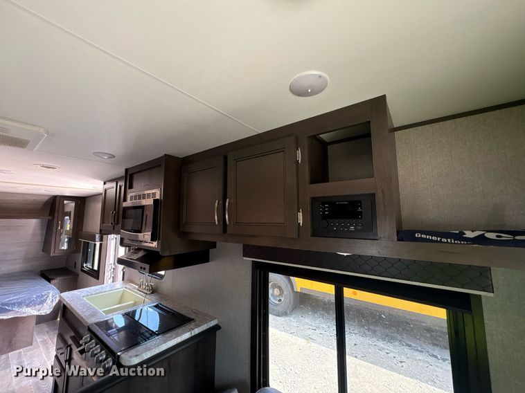 image for item YA0763 2021 Jayco Jayco camper