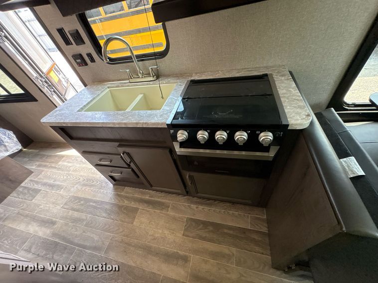 image for item YA0763 2021 Jayco Jayco camper