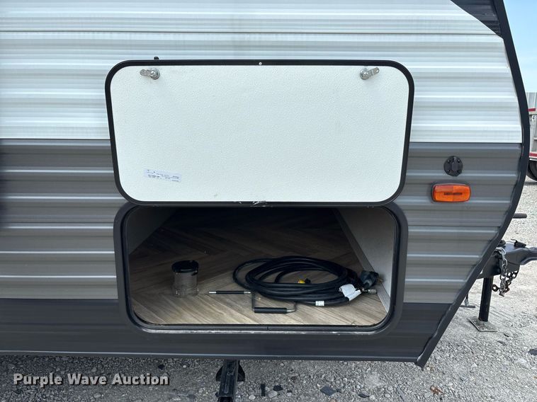 image for item YA0765 2022 Forest River Ozark camper