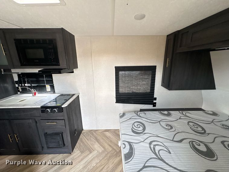 image for item YA0765 2022 Forest River Ozark camper