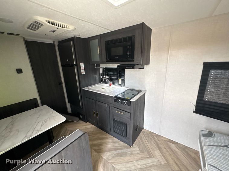 image for item YA0765 2022 Forest River Ozark camper