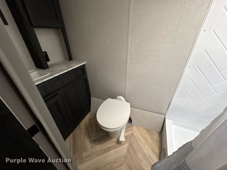 image for item YA0765 2022 Forest River Ozark camper