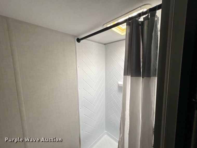 image for item YA0765 2022 Forest River Ozark camper