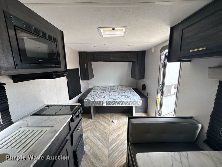 image for item YA0765 2022 Forest River Ozark camper