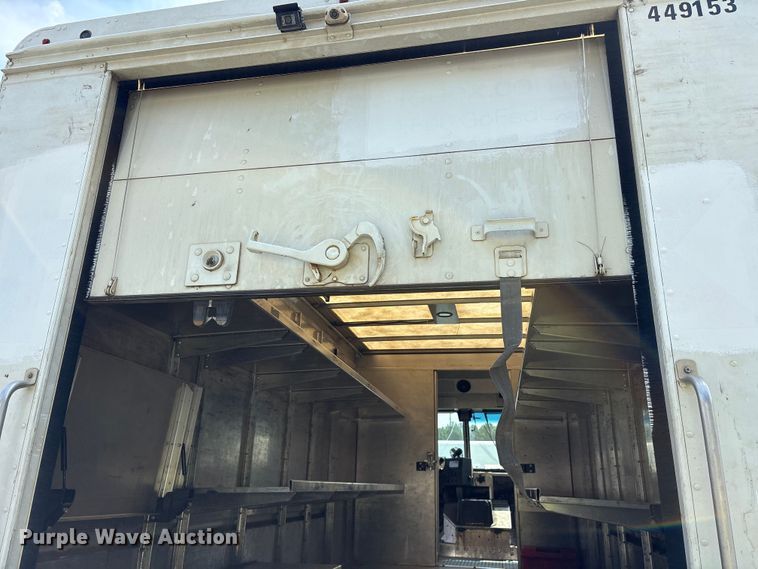 image for item YA0784 2021 Ford E450 delivery truck