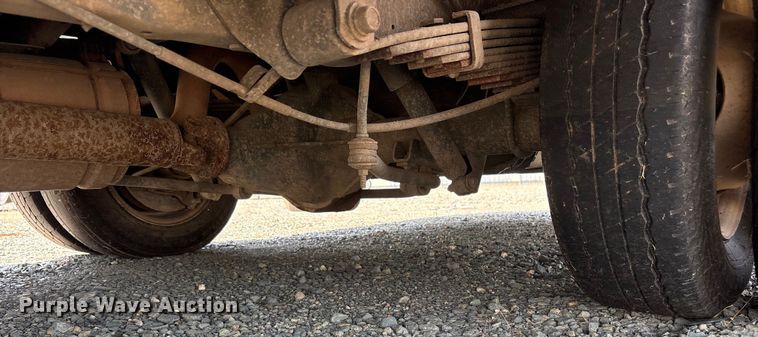 image for item YA0784 2021 Ford E450 delivery truck