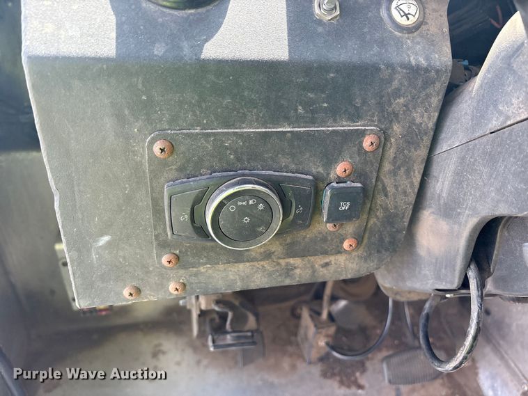 image for item YA0784 2021 Ford E450 delivery truck