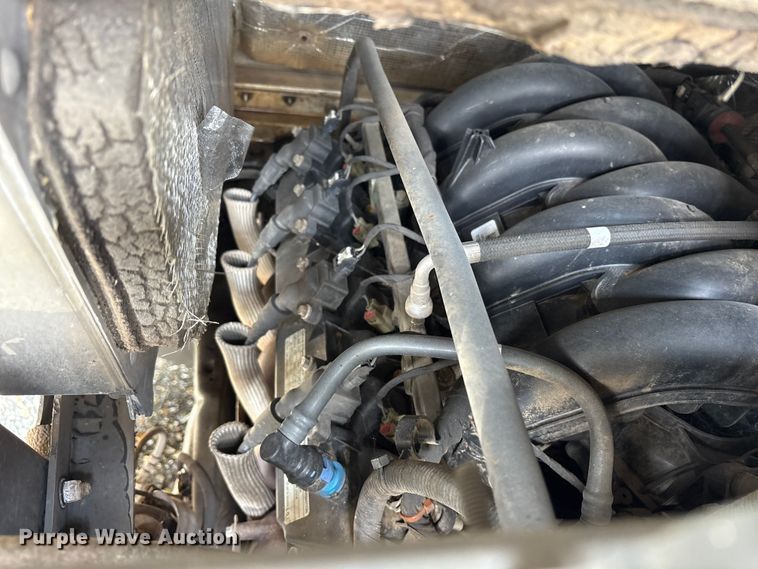 image for item YA0784 2021 Ford E450 delivery truck