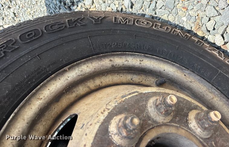 image for item YA0784 2021 Ford E450 delivery truck