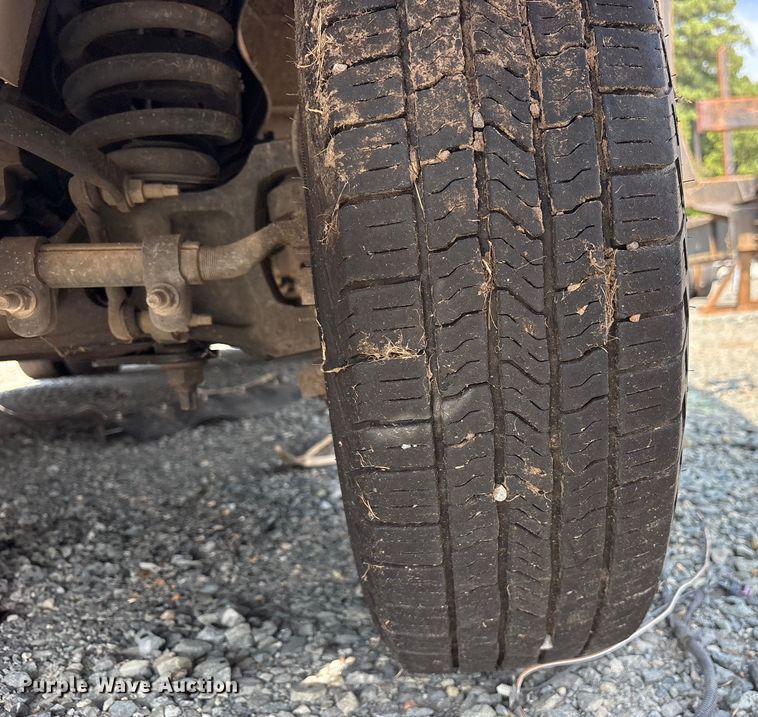 image for item YA0784 2021 Ford E450 delivery truck