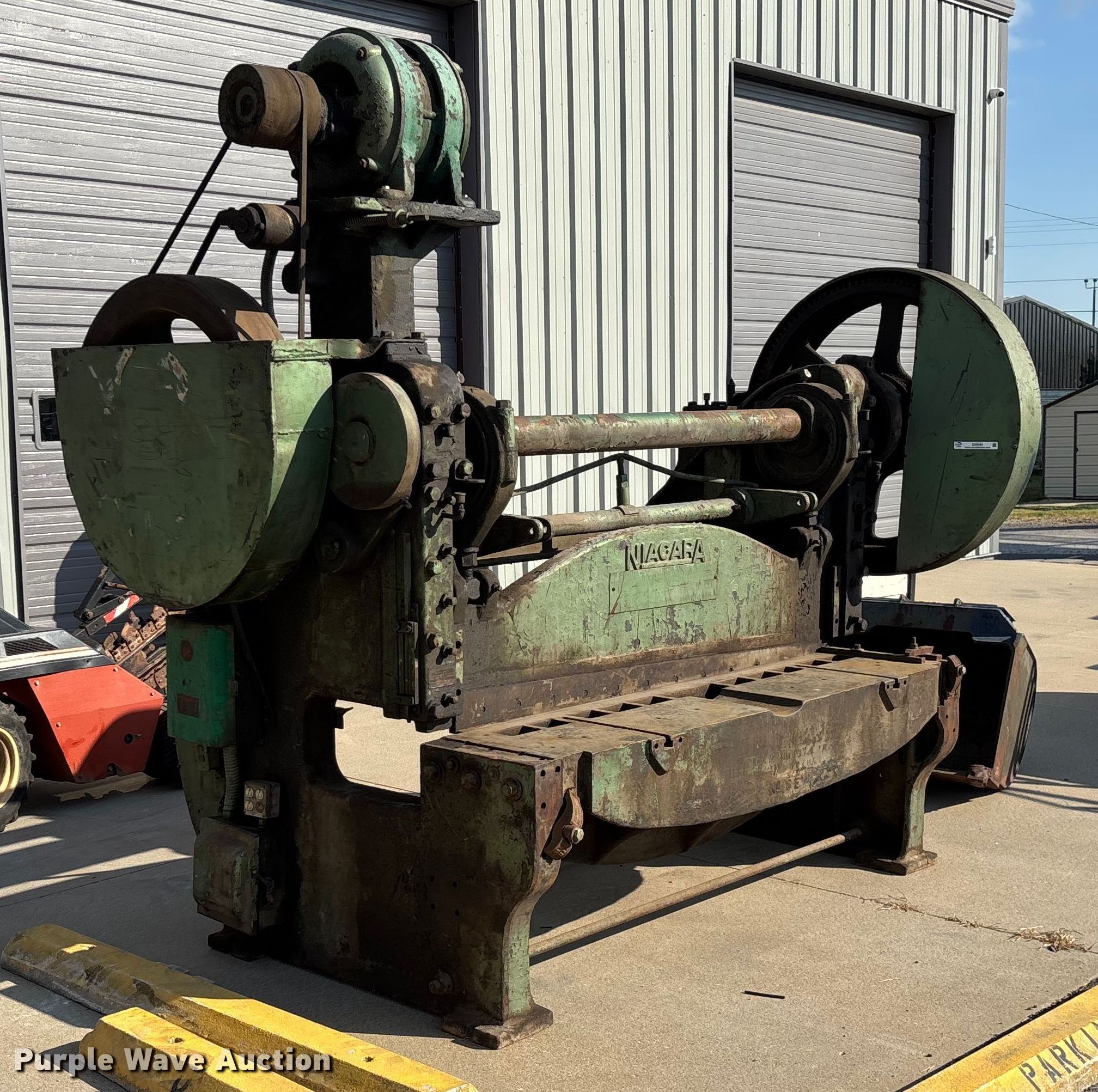 Niagara Machine and Tool Works 6E metal shear in Marshfield, MO